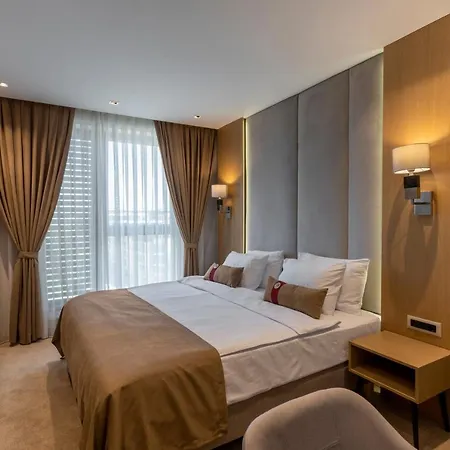 Apartahotel Park *