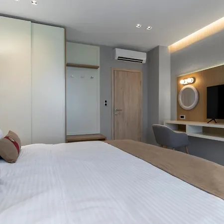 Park Aparthotel 4*