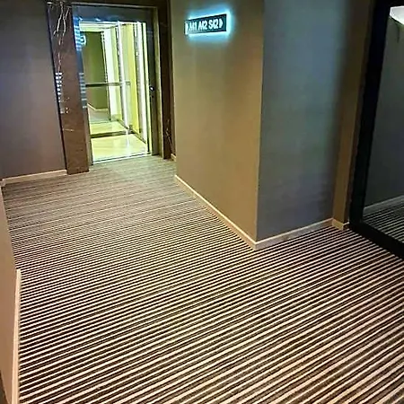 Ξενοδοχείο με διαμερίσματα Park 4*
